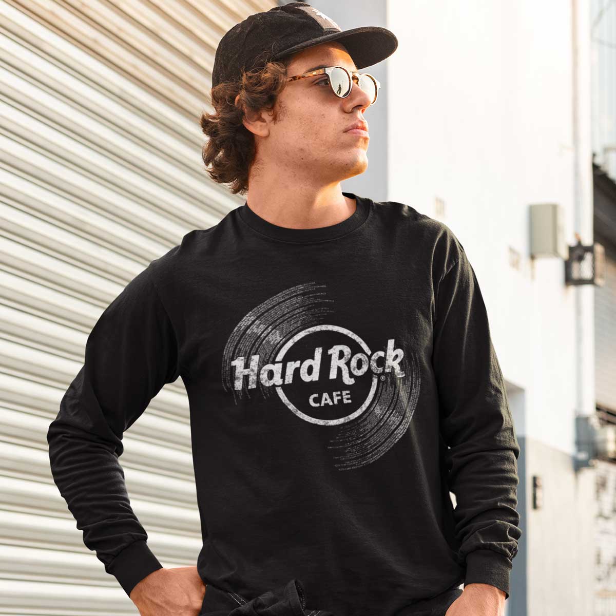 Hard Rock Vinyl Logo Unisex Longsleeve in Black image number 4